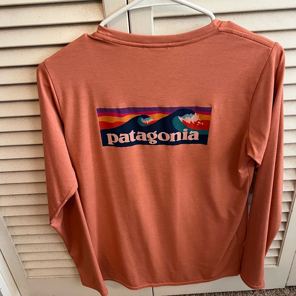 Patagonia Orange capilene sun shirt